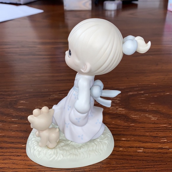 Precious Moments - Picture 3 of 8